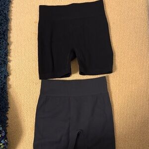 Amazon Women's Black and Gray Bike Shorts